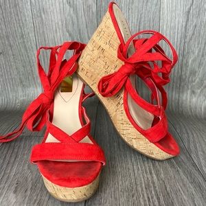 GUESS WEDGE HEEL RED WRAP AROUND STRAP